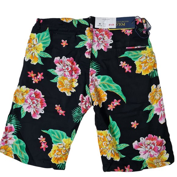 Ralph Lauren floral printed shorts in black - Picture 2 of 4
